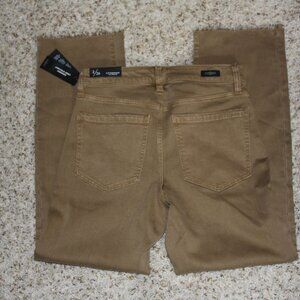 Liverpool Kennedy Crop Straight - Size 2/26